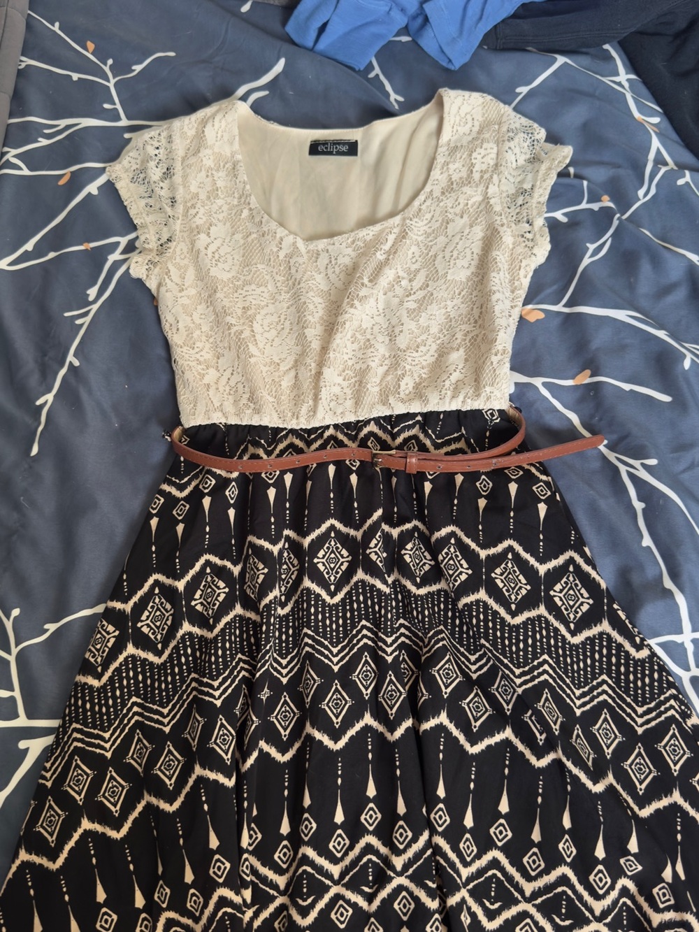 Cream/Black patterned midi dress with belt
